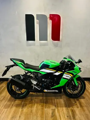 KAWASAKI NINJA ZX-6R 