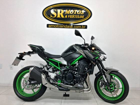 KAWASAKI Z900 