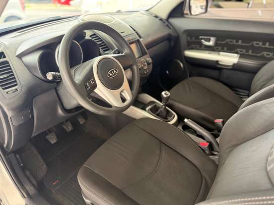 KIA-SOUL-2012