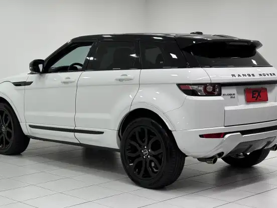 LAND ROVER-RANGE ROVER EVOQUE-2.0 PURE 4WD 16V GASOLINA 4P AUTOMÁTICO LAND ROVER-RANGE ROVER EVOQUE-2013