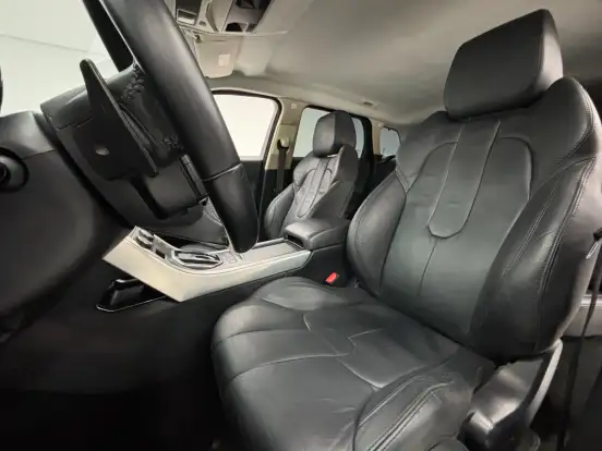 LAND ROVER-RANGE ROVER EVOQUE-2.0 PURE 4WD 16V GASOLINA 4P AUTOMÁTICO LAND ROVER-RANGE ROVER EVOQUE-2013