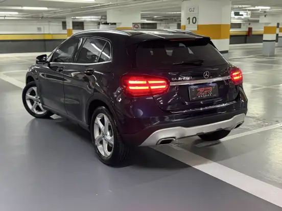 MERCEDES-BENZ-GLA 200-2018