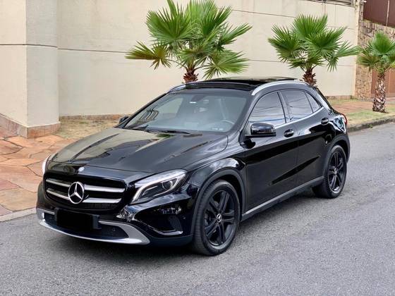 MERCEDES-BENZ GLA 200 1.6 CGI VISION BLACK EDITION 16V TURBO FLEX 4P AUTOMÁTICO