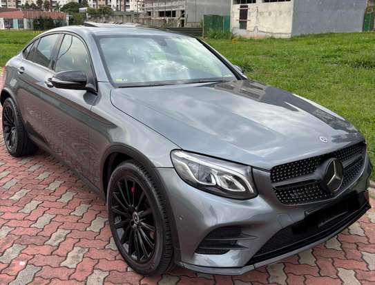 MERCEDES-BENZ-GLC 250-2019