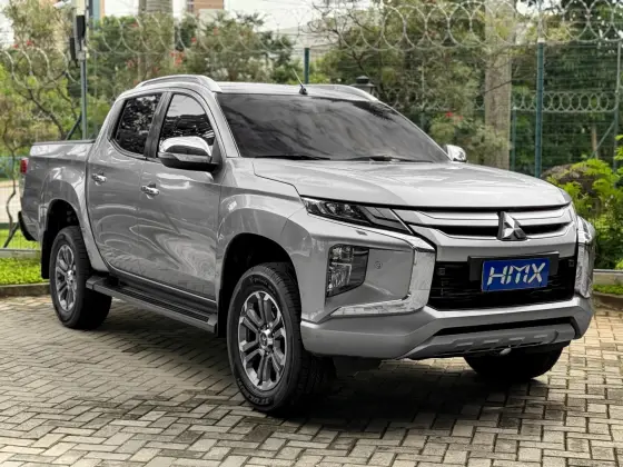 MITSUBISHI L200 TRITON 2.4 16V TURBO DIESEL SPORT HPE-S CD 4P 4X4 AUTOMÁTICO