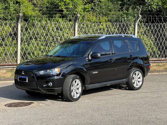 MITSUBISHI-OUTLANDER-3.0 4X4 V6 24V GASOLINA 4P AUTOMÁTICO MITSUBISHI-OUTLANDER-2009