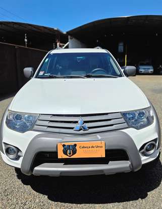 MITSUBISHI-PAJERO-2016