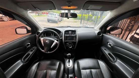 NISSAN-VERSA-2017
