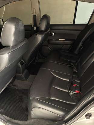 NISSAN-TIIDA-2012