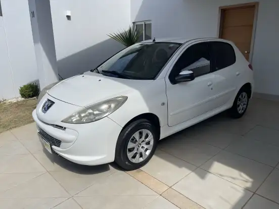 PEUGEOT-207-2010