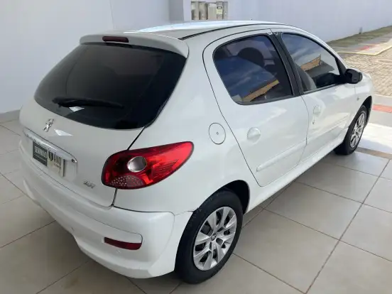 PEUGEOT-207-1.4 XR 8V FLEX 4P MANUAL PEUGEOT-207-2010