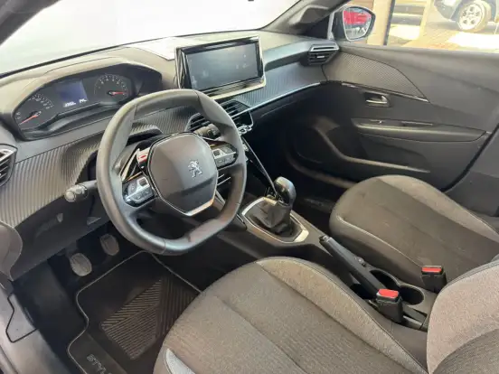 PEUGEOT-208-2023