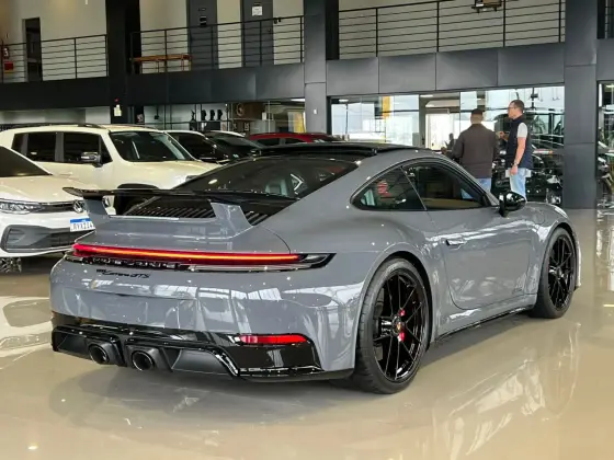 PORSCHE 911 3.6 24V H6 T-HYBRID CARRERA GTS PDK PORSCHE 911 3.6 24V H6 T-HYBRID CARRERA GTS PDK