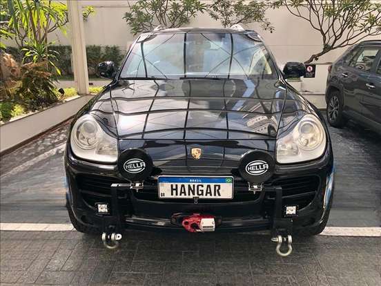 PORSCHE-CAYENNE-2005