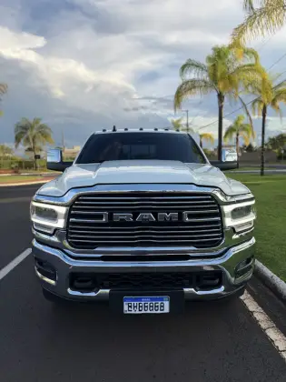 RAM 2500 6.7 I6 TURBO DIESEL LARAMIE CD 4X4 AUTOMÁTICO RAM 2500 6.7 I6 TURBO DIESEL LARAMIE CD 4X4 AUTOMÁTICO
