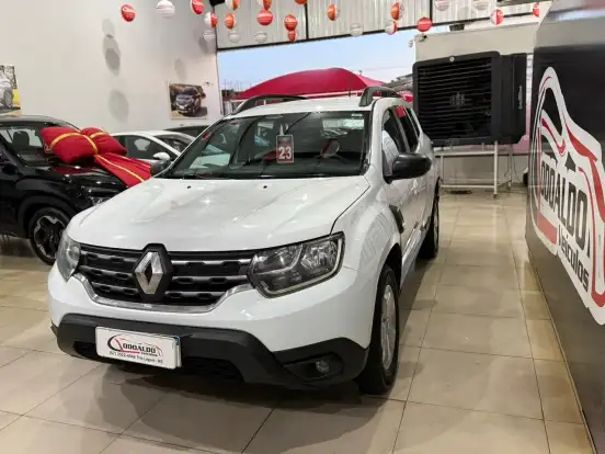 RENAULT-DUSTER-2022