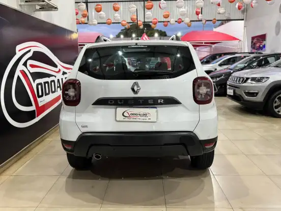 RENAULT-DUSTER-2022