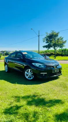 RENAULT FLUENCE 2.0 PRIVILÉGE 16V FLEX 4P AUTOMÁTICO