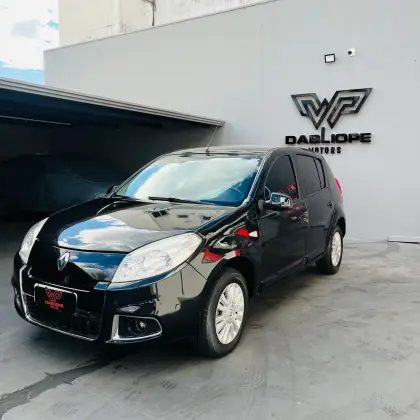RENAULT SANDERO 1.6 PRIVILÉGE 16V FLEX 4P AUTOMÁTICO