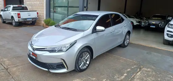 TOYOTA COROLLA 1.8 GLI 16V FLEX 4P AUTOMÁTICO