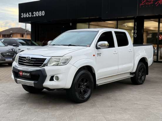 TOYOTA-HILUX-2.7 SR 4X2 CD 16V FLEX 4P AUTOMÁTICO TOYOTA-HILUX-2013