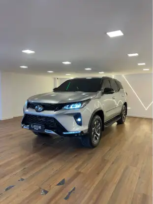 TOYOTA-HILUX SW4-2021