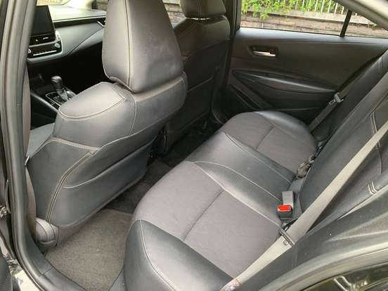 TOYOTA-COROLLA-2023