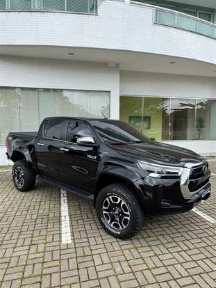 TOYOTA-HILUX-2024