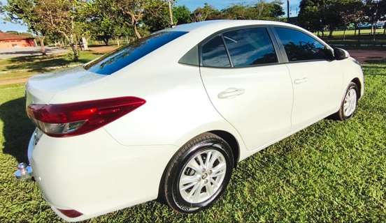 TOYOTA-YARIS-2019