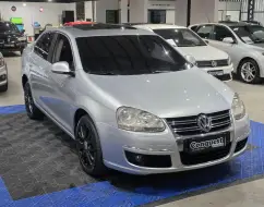 VOLKSWAGEN JETTA 2.5 I 20V 150CV GASOLINA 4P TIPTRONIC VOLKSWAGEN JETTA 2.5 I 20V 150CV GASOLINA 4P TIPTRONIC