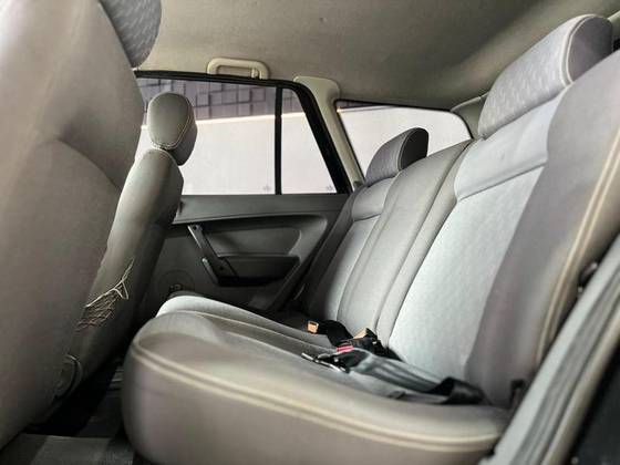 /en/city/cate-car-used-car/volkswagen-parati-2007-1-6-mi-track-and-field-8v-flex-4p-manual-g-iv-43314800710780928/-13