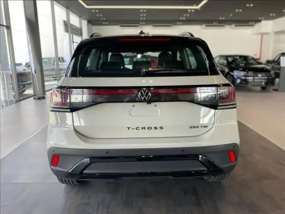 VOLKSWAGEN T-CROSS 1.4 250 TSI TOTAL FLEX HIGHLINE AUTOMÁTICO