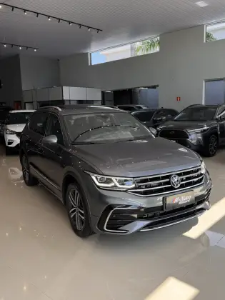 VOLKSWAGEN TIGUAN 2.0 300 TSI GASOLINA ALLSPACE R-LINE AUTOMÁTICO