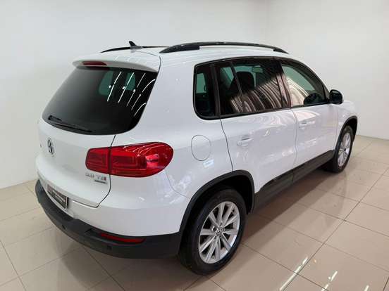 VOLKSWAGEN-TIGUAN-2.0 TSI 16V TURBO GASOLINA 4P TIPTRONIC VOLKSWAGEN-TIGUAN-2014