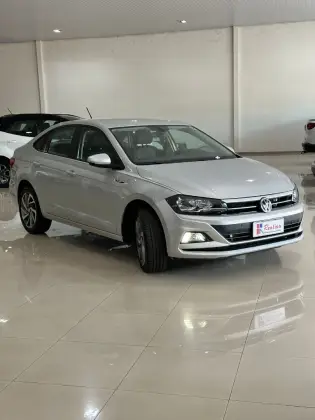 VOLKSWAGEN VIRTUS 1.0 200 TSI HIGHLINE AUTOMÁTICO