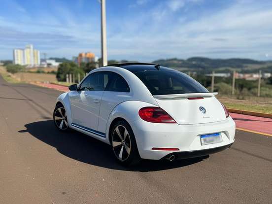 VOLKSWAGEN-FUSCA-2.0 TSI 16V GASOLINA 2P AUTOMÁTICO VOLKSWAGEN-FUSCA-2013