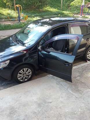 VOLKSWAGEN-GOL-2011