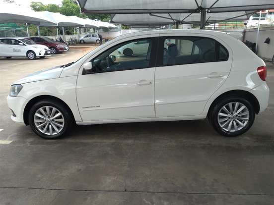 VOLKSWAGEN-GOL-2014