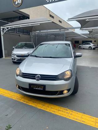 VOLKSWAGEN POLO SEDAN 1.6 MI COMFORTLINE 8V FLEX 4P MANUAL