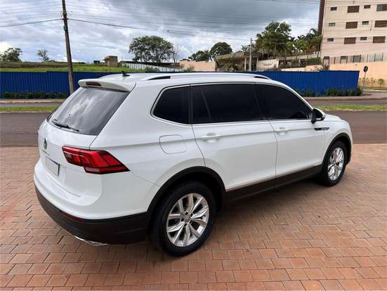 VOLKSWAGEN-TIGUAN-2018