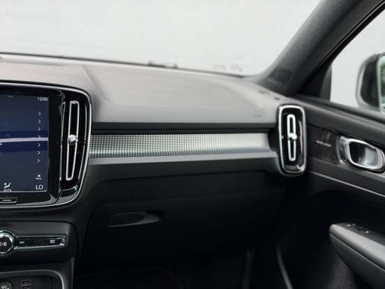 VOLVO-XC40-2.0 T5 GASOLINA R-DESIGN AWD GEARTRONIC VOLVO-XC40-2019