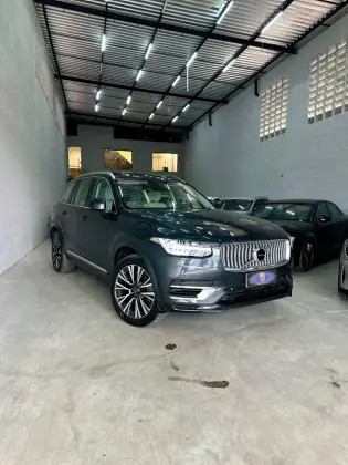 VOLVO XC90 2.0 T8 HYBRID MOMENTUM AWD GEARTRONIC