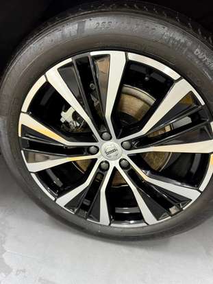 VOLVO-XC60-2022