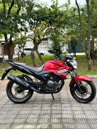 YAMAHA FAZER BLACK EDITION 