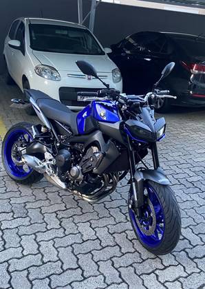 YAMAHA MT-09 