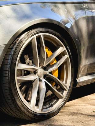 AUDI-RS6-4.0 AVANT V8 32V BI-TURBO GASOLINA 4P TIPTRONIC AUDI-RS6-2015