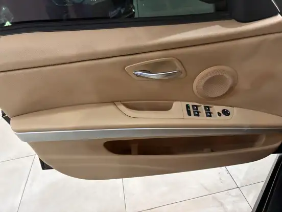 BMW-320i-2.0 16V GASOLINA 4P AUTOMÁTICO BMW-320i-2011