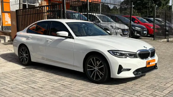 BMW 320i 2.0 16V TURBO GASOLINA M SPORT AUTOMÁTICO