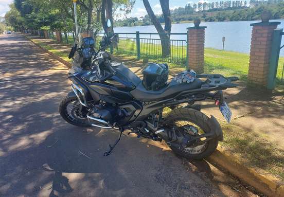 BMW-R 1300 GS TRIPLE BLACK-2024