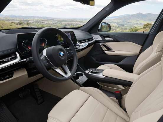 BMW-X1-2.0 16V TURBO GASOLINA SDRIVE20I X-LINE STEPTRONIC BMW-X1-2023
